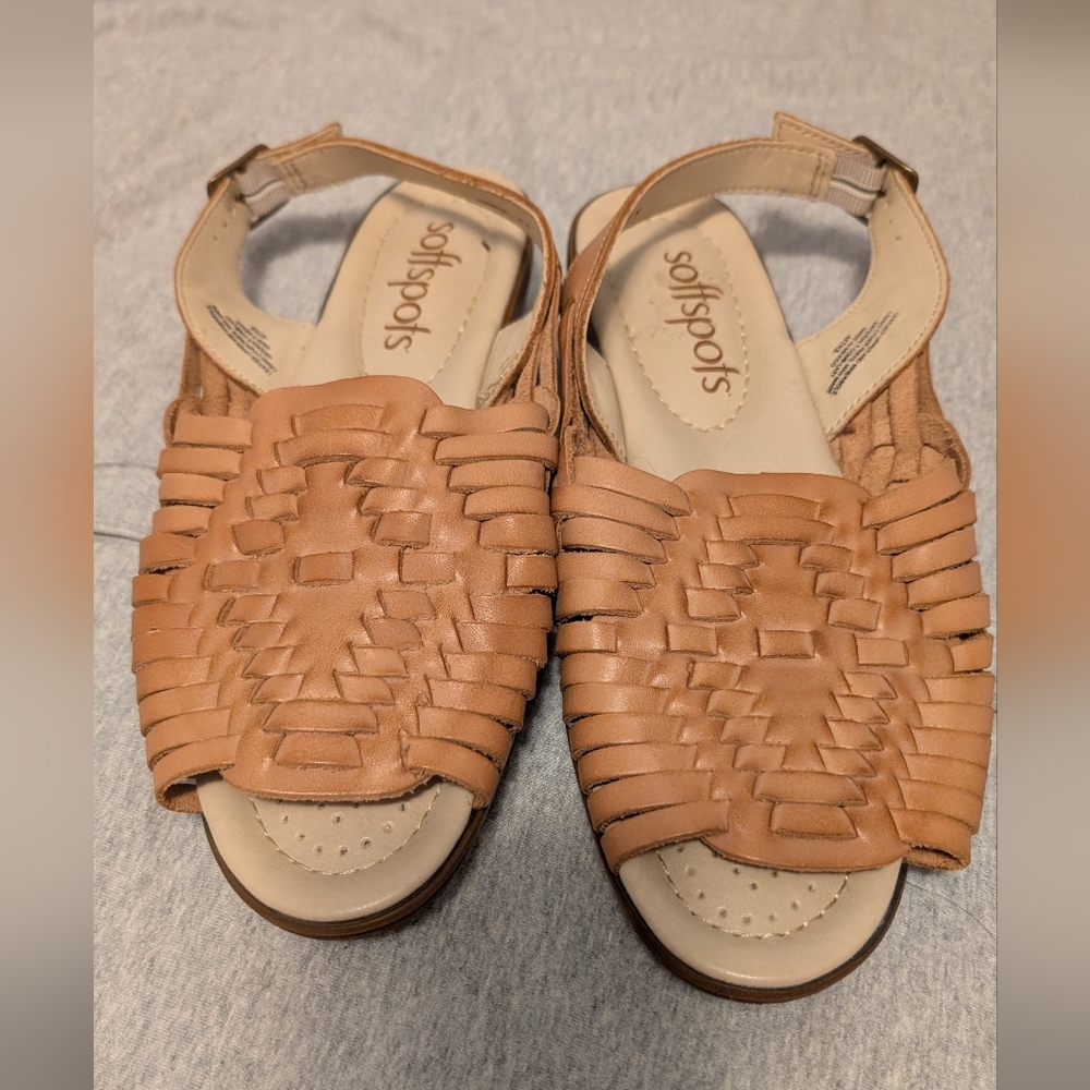 Softspots Women's Tan Sandals